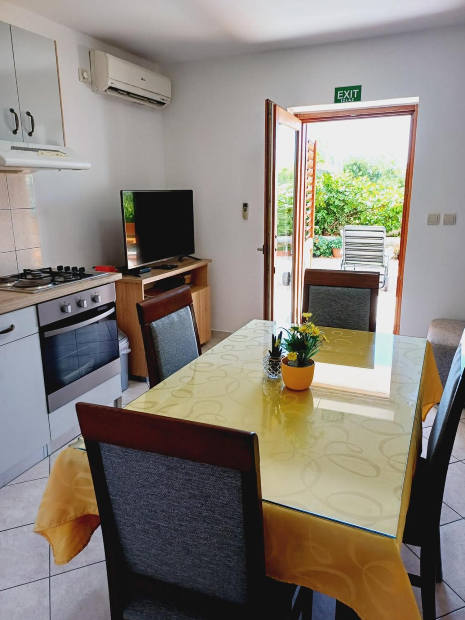 Apartments Jure Miljak Podstrana Extérieur photo